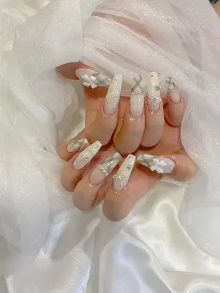 ネイル Lim nail🤍 Ayaのネイルデザイン