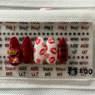 ネイル MHR nailのネイルデザイン