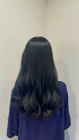 ロング 武原 虹音のヘアスタイル