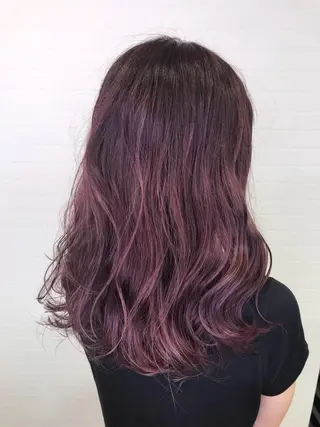 ロング カラー 岡本 智次のヘアスタイル