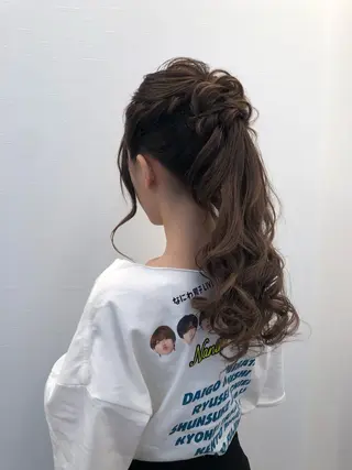 ヘアアレンジ ツノガイ エリのヘアスタイル