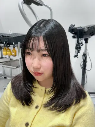 ミディアム 越智 彩心のヘアスタイル