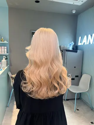 セミロング カラー ブリーチカラー 🩵MIZUKIのヘアスタイル