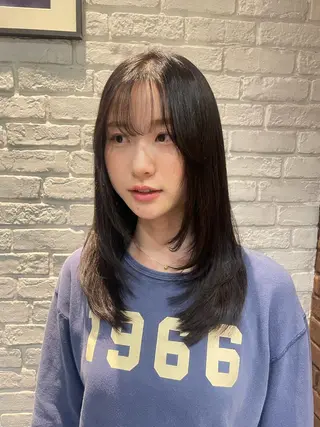 セミロング MINX 野村実莉 カット/パーマのヘアスタイル