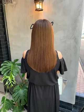 ロング カラー トップ スタイリストのヘアスタイル