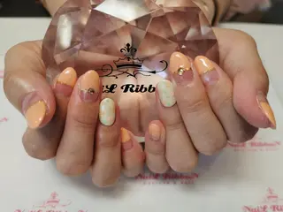 ネイル ネイルリボン 受付スタッフのネイルデザイン