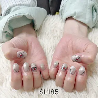 ネイル Iwamori Yueのネイルデザイン