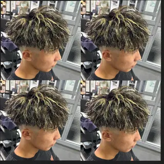ショート 🔥メンズパーマ 特化 渡辺一翔のヘアスタイル