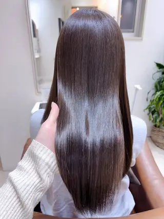 セミロング カラー a-o横浜所属・村山 茉衣のヘアスタイル