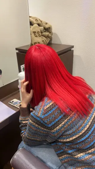 セミロング カラー 譜久島 かりんのヘアスタイル