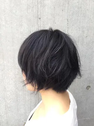 ショート カラー 元重 宣博のヘアスタイル
