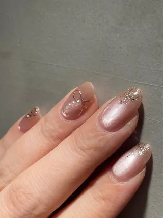 ネイル Rika🌼 シンプル•マグネットのネイルデザイン