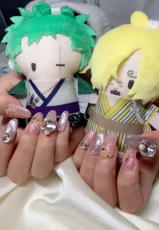 ネイル マツエク・マツパ アイブロウ Nail&eye Belire 新宿のネイルデザイン