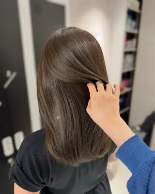 カラー 🩵ワンカラー／ 銀座／mayu🩵のヘアスタイル