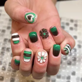 ネイル nailist yuiのネイルデザイン