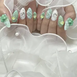 ネイル Nail salon Honey Beeのネイルデザイン