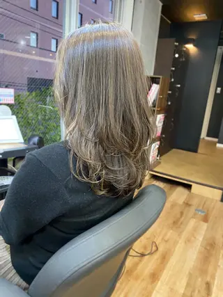 セミロング カラー 似合わせレイヤー 🇰🇷荒木洋文のヘアスタイル