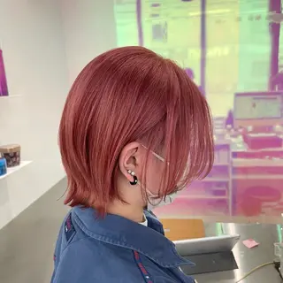 ショート カラー 履歴修正屋さん／ ブロンド／ホワイトのヘアスタイル