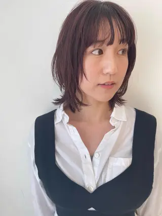 ショート カラー 💓パーマ，💗 レイヤーカットのヘアスタイル