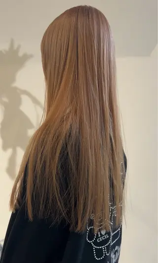 ロング 乕谷 美潮のヘアスタイル