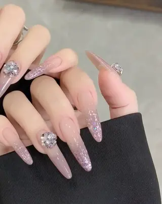 ネイル Your+ nailsalonのネイルデザイン