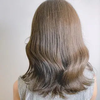 ミディアム カラー オリーブカラー 特化　　kaiのヘアスタイル