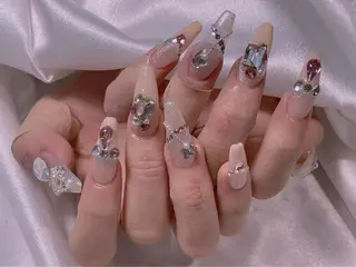 ネイル 長さ出し専門店 RIRIのネイルデザイン