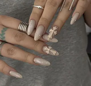 ネイル エリ🫧 nail池袋東口のネイルデザイン