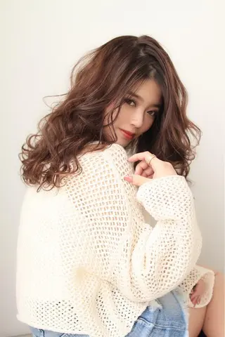 セミロング カラー パーマ ヘアアレンジ LiL`塚口所属・L i L 塚口のヘアスタイル