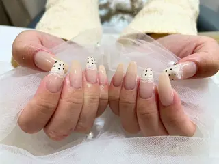 ネイル _WHITE+ 南海難波店のネイルデザイン