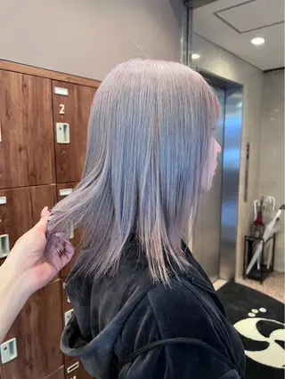 カラー Ma'huel所属・《海外ヘア》艶カラー Mariaのヘアスタイル