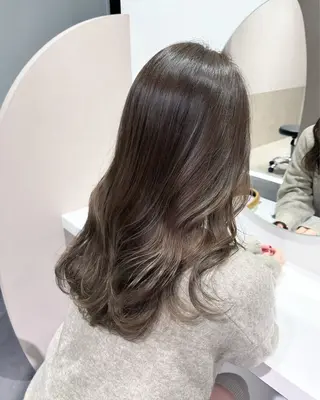 ロング カラー 🫧こおりやま なつみ🫧のヘアスタイル
