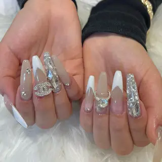 ネイル 横浜Nailist 𝜗𝜚春菜のネイルデザイン