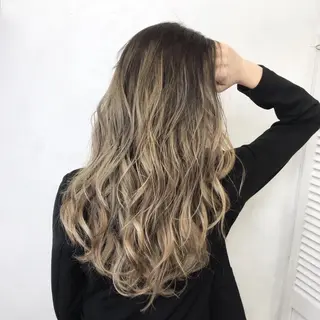 ロング カラー LUSTRE クロサワのヘアスタイル