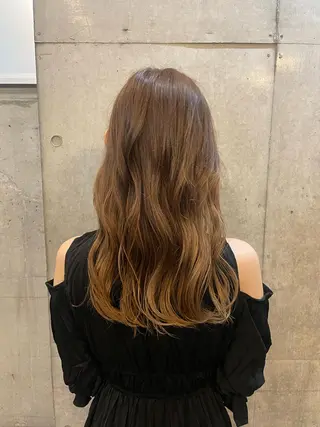 ロング カラー 佐藤 百葉のヘアスタイル