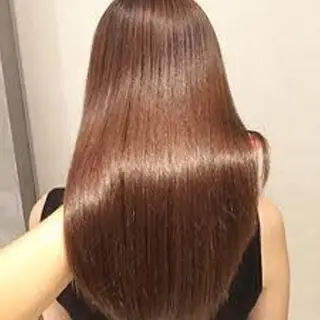 ロング 大人女性に寄り添う 髪質改善サロンのヘアスタイル