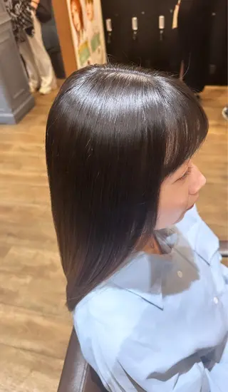 ロング Noel / マツダ マナのヘアスタイル