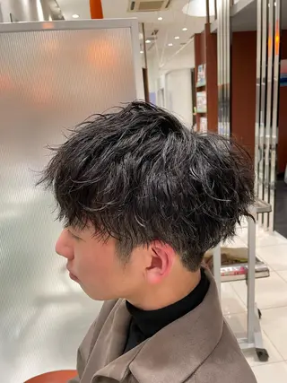 パーマ メンズ 金井 郁弥のヘアスタイル