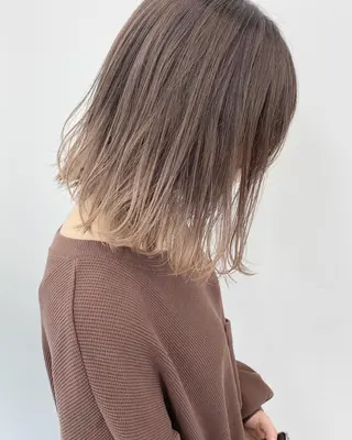 ミディアム カラー 【ブリーチカラー】 🌈ALIVE若山葵のヘアスタイル