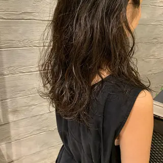 セミロング 鳥越 一希のヘアスタイル