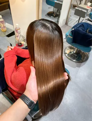 ロング 必ず笑顔で帰っていた だきます！安田祐貴のヘアスタイル