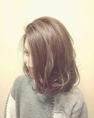 ミディアム カラー SaKai Nozomiのヘアスタイル