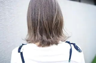 ミディアム 新生活応援★半額/ 25歳以下　“内間”のヘアスタイル