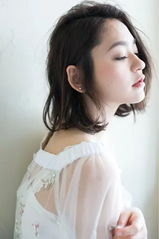 ミディアム カラー ENIF ヤマグチアツコのヘアスタイル