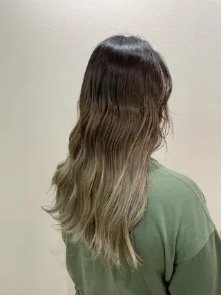 ロング カラー 森谷 大河のヘアスタイル