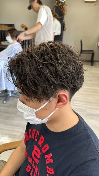 メンズ arika オケシ　リョウダイのヘアスタイル