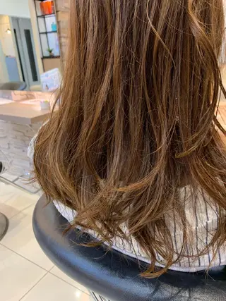 ロング 早坂 裕真のヘアスタイル