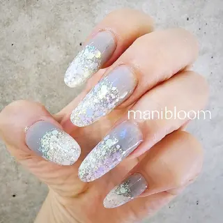 ネイル マニブルーム所属・小島 由佳のネイルデザイン