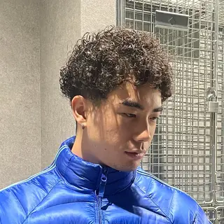 パーマ メンズ 志村 シュンスケのヘアスタイル