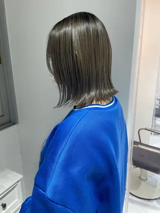 ミディアム カラー 岩田 萌那のヘアスタイル